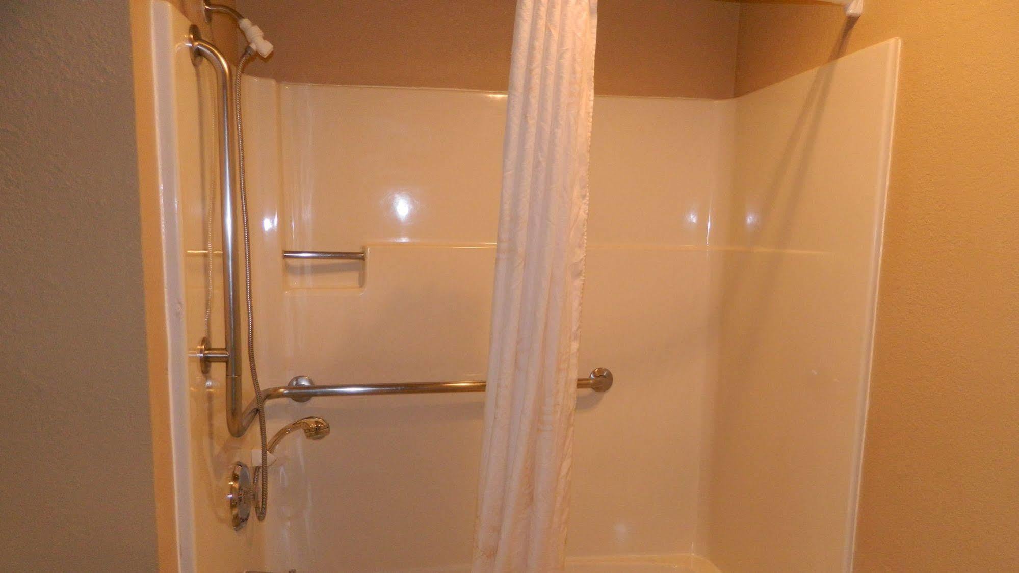 Oyo Hotel Spokane North Ngoại thất bức ảnh
